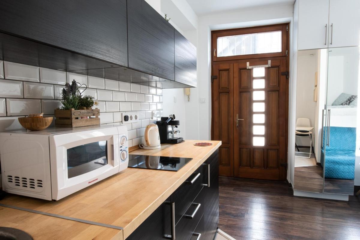 Modern Downtown Retreat At Akacfa 36 — Photos 3