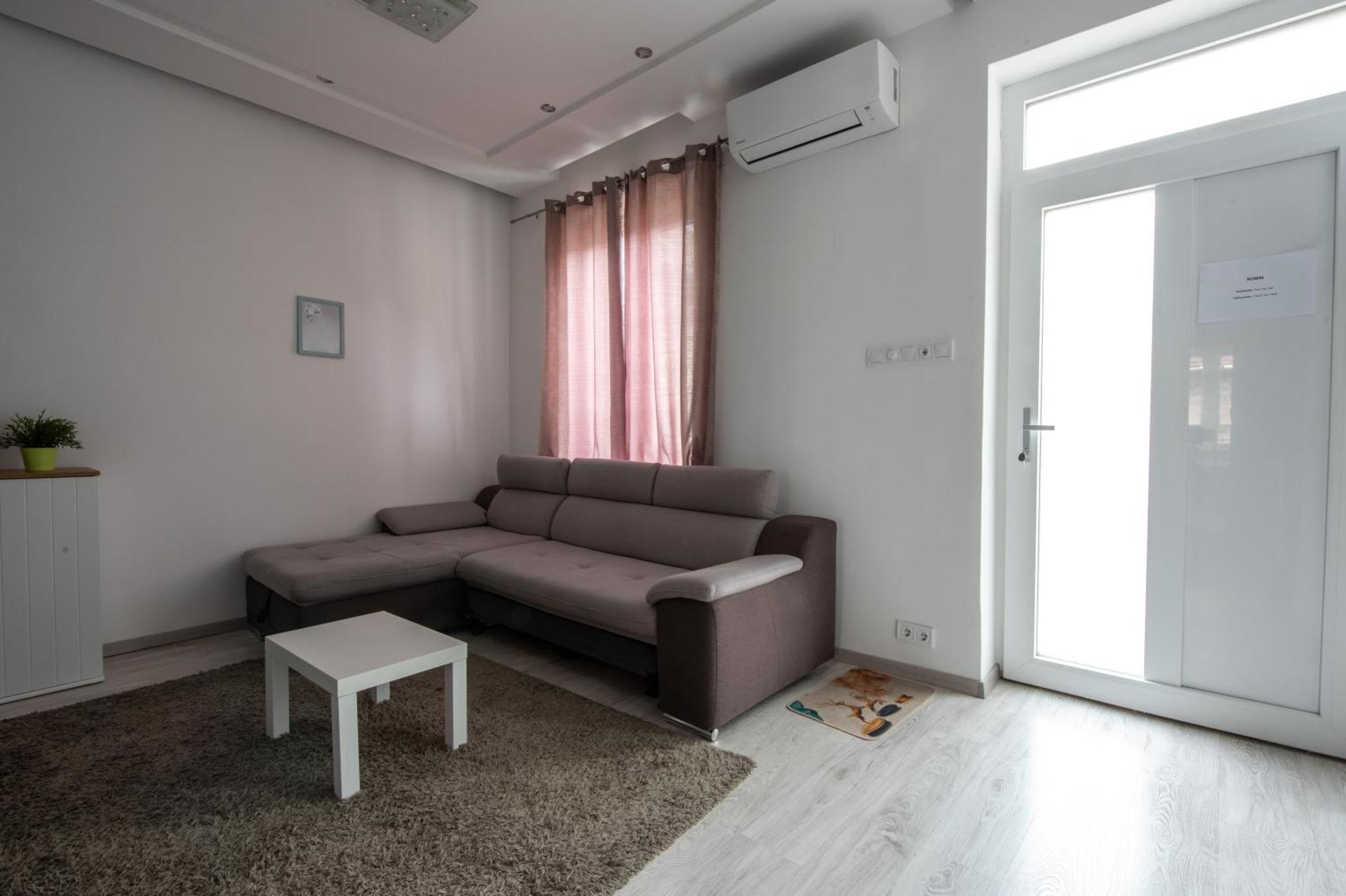 Modern Downtown Retreat At Akacfa 36 — Photos 1